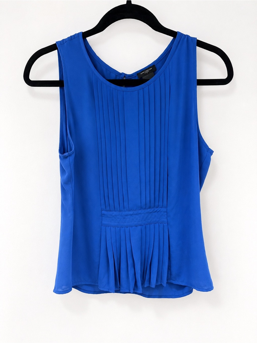 Ann Taylor Royal Blue Pleated Sleeveless Blouse | Size 4